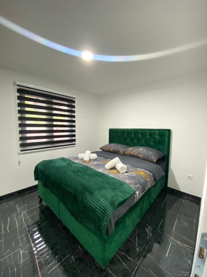 Holiday Houses Green Queen Bihać Екстериор снимка