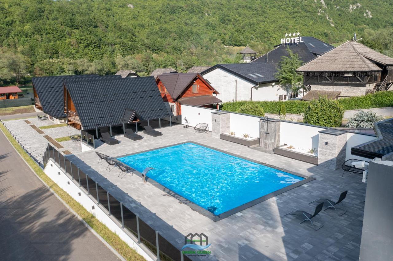 Holiday Houses Green Queen Bihać Екстериор снимка