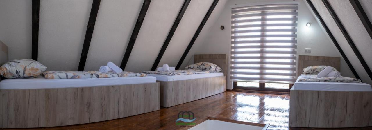Holiday Houses Green Queen Bihać Екстериор снимка