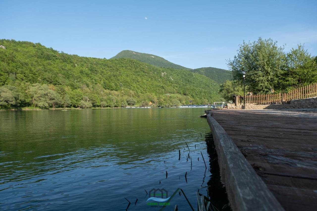 Holiday Houses Green Queen Bihać Екстериор снимка